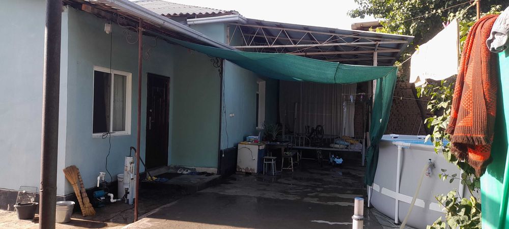 Продаётся  участок с домом