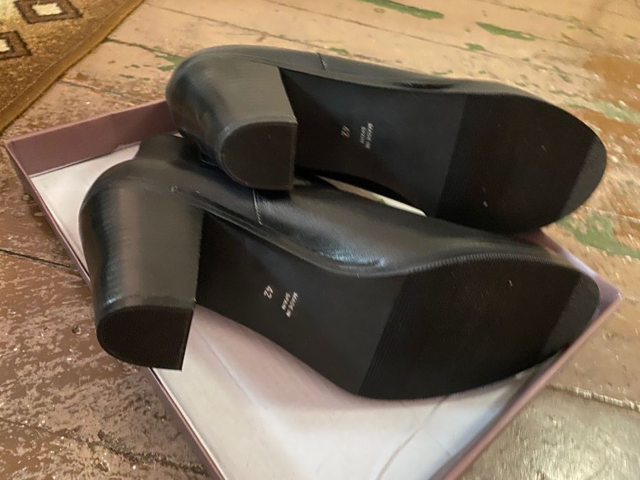 Боти от естествена кожа