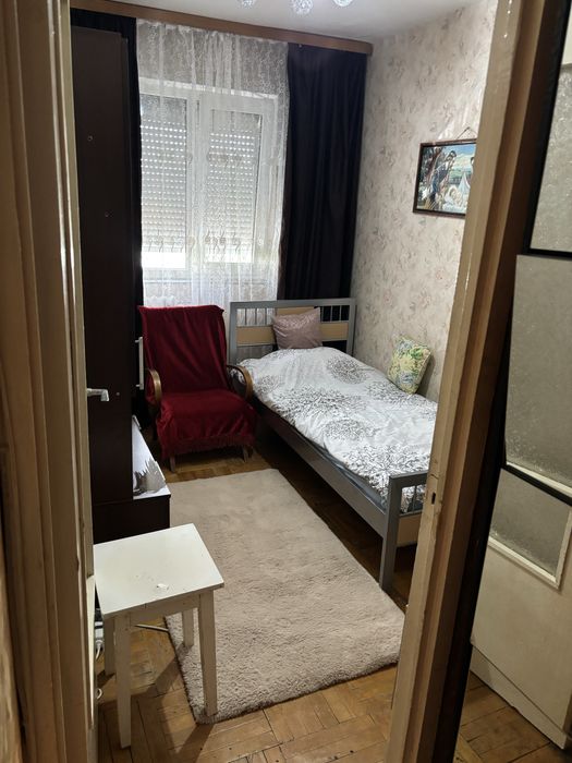 Închiriez apartament 3 camere, Calea Șagului (început), etaj 2