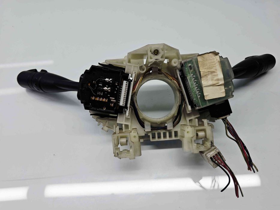 Ansamblu manete MITSUBISHI Colt [Fabr 2002-2013] MR986420