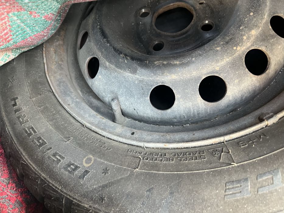 185/65 14 гуми с джанти