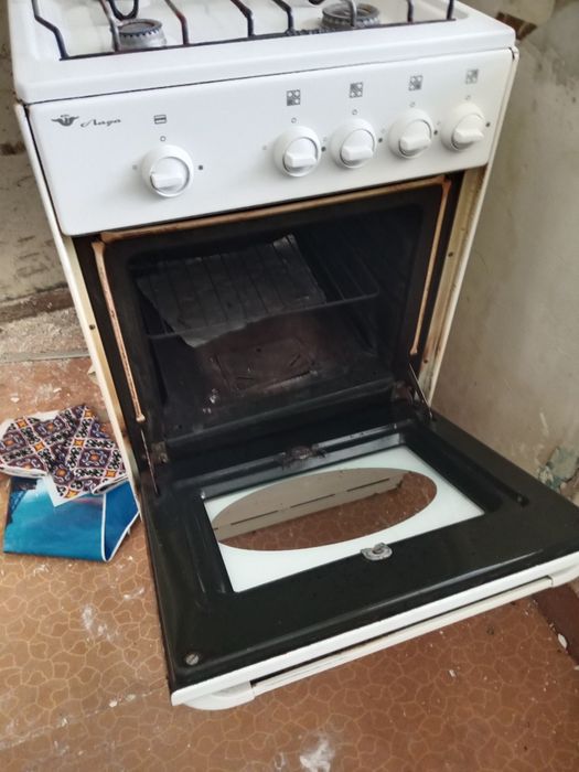 Продам газ плиту