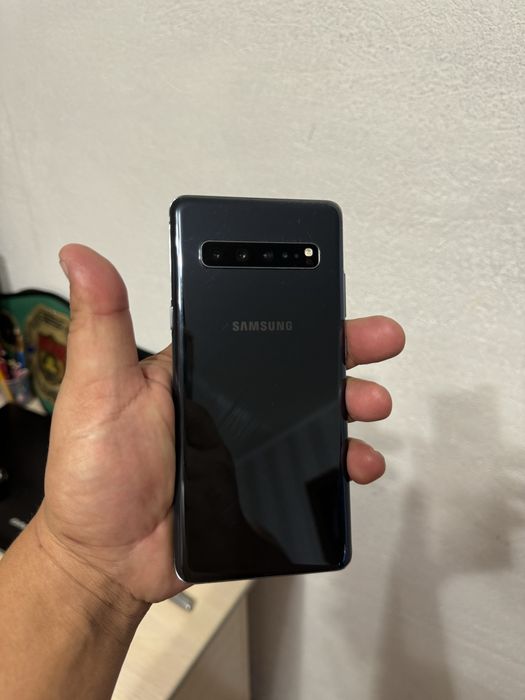 Телефон Самсунг С10 5G KOREA