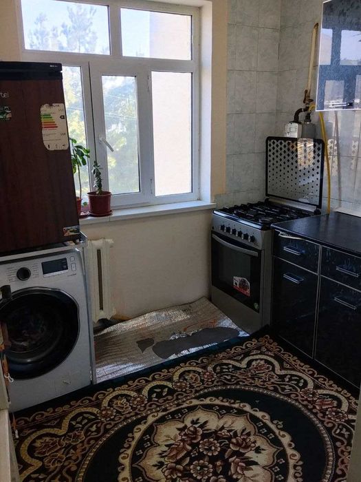 Chirchiq sh. Troyski dahasi, 14-maktab ro‘parasida