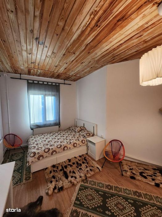 Vilă de vacanță cu 6 dormitoare, lângă Lacul Nufărul – Reci