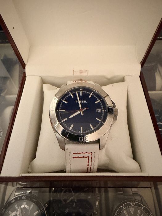 Ceasuri fossil -250 ron buc