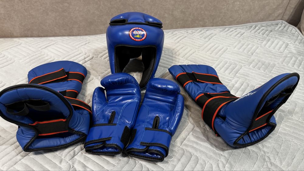 Амуниция и форма для тэквандо