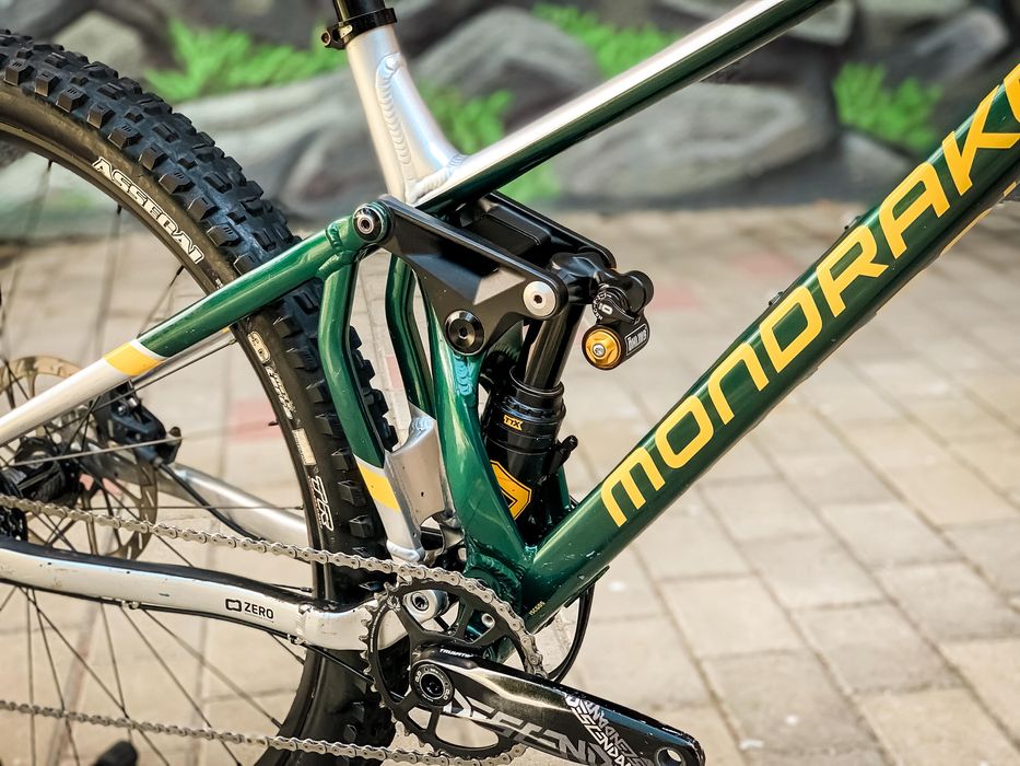 Mondraker superfoxy R