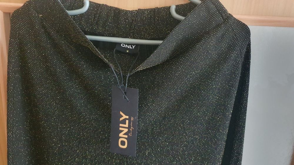 Нов панталон Only р.М