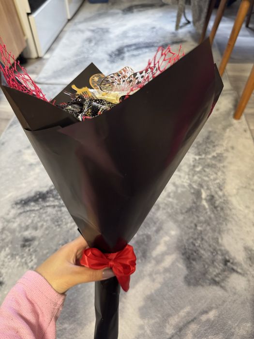 Buchet trandafiri satin 40 de lei