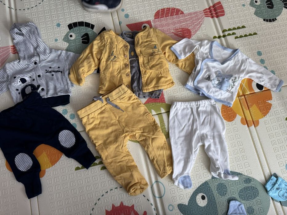 Дрешки 0-3м лот или поотделно