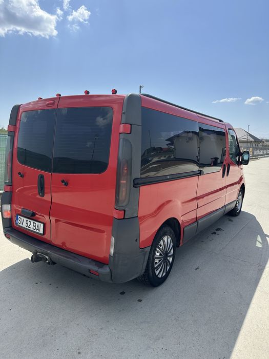 Opel vivaro 8+1