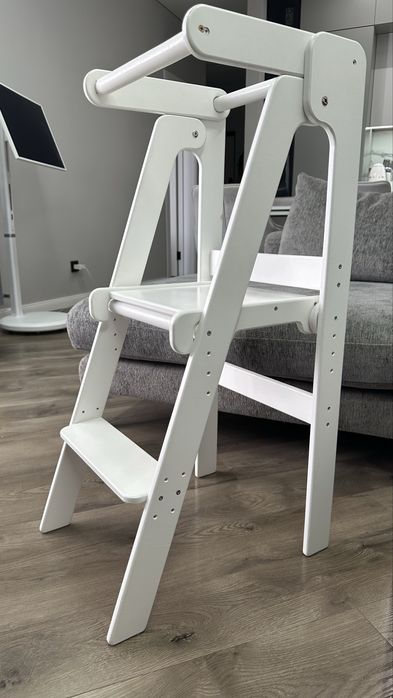 Продам детский стул