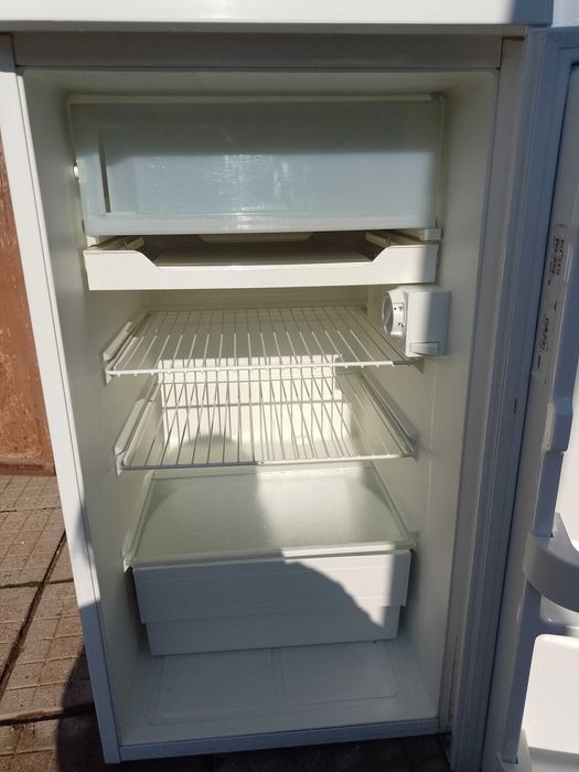 Продавам хладилник втора употреба! Марка: IGNIS