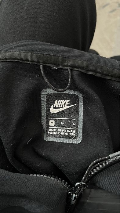 tech fleece в нормальном состояний