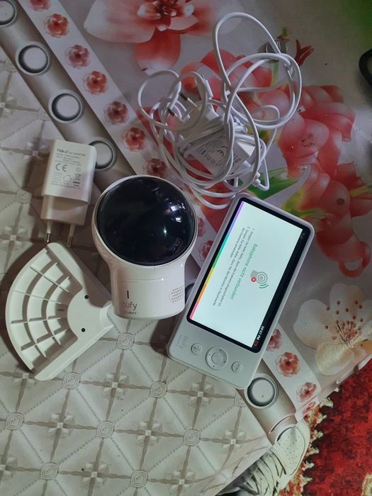 Vând  vând camera pentru  supraveghere copii  mici