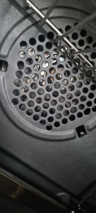 Фурна за вграждане Miele H311e с керамични котлони