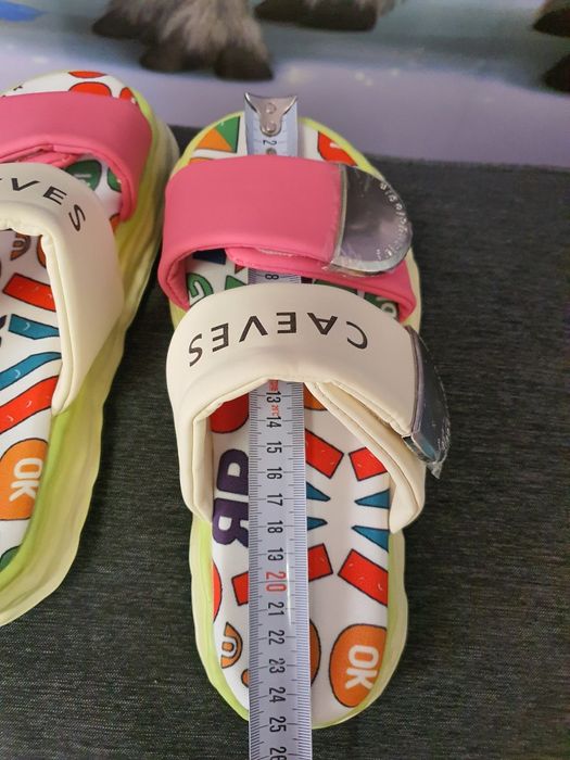 Красиви дамски чехли