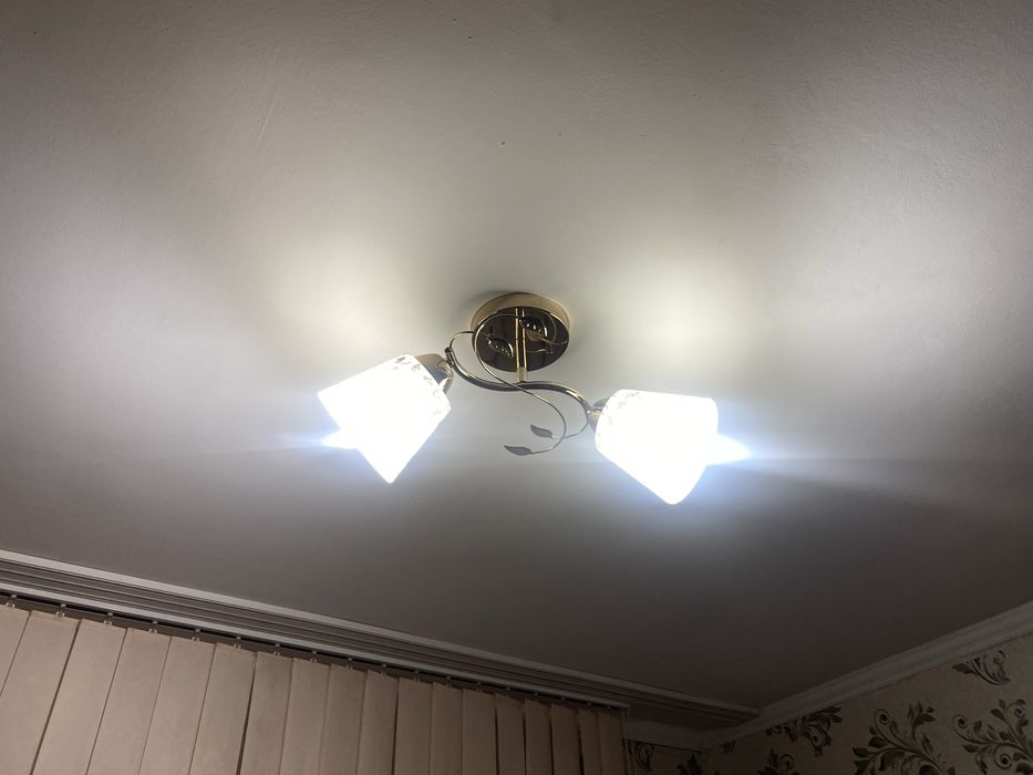 Продам люстру Продам люстру