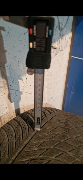 2 anvelope iarnă Michelin 225 50 18 99v