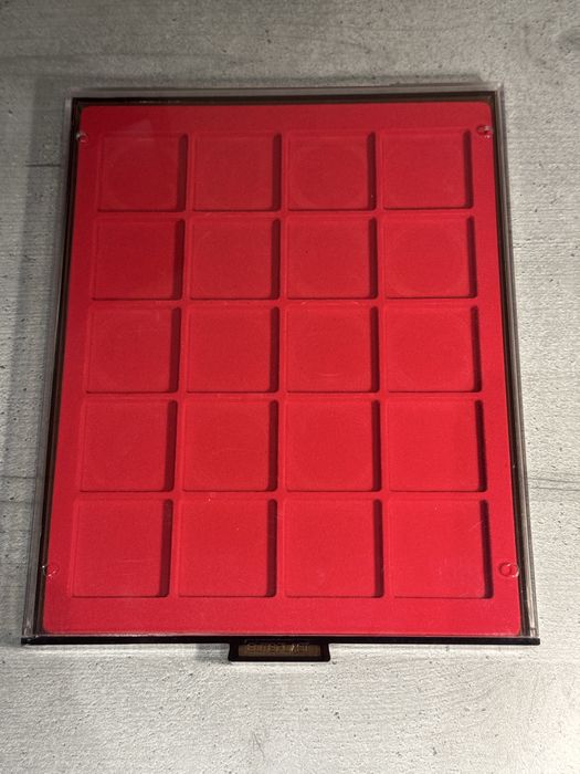 Луксозен класьор за 20бр монети