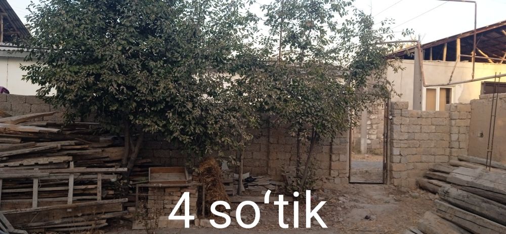 4 soʻtik yer sotiladi