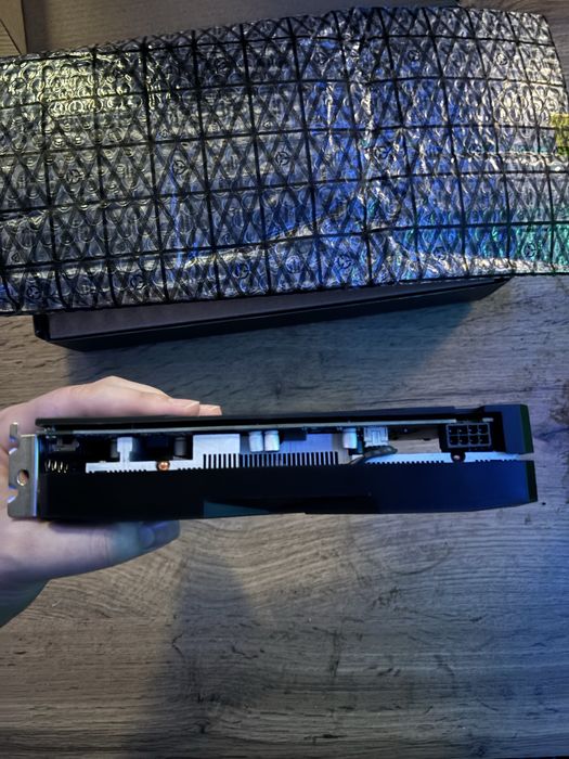 Продам RADEON RX 6600