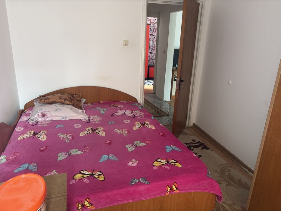 Inchiriez ap 3 camere