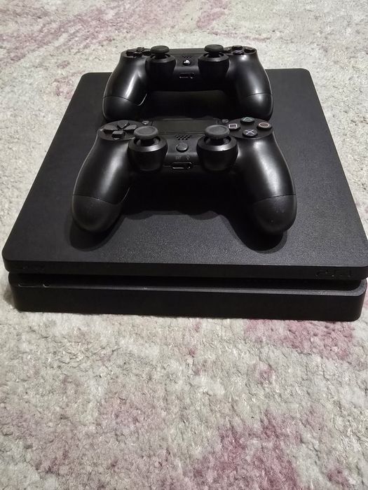 Ps4 Slim ,500 gb si 1Tb
