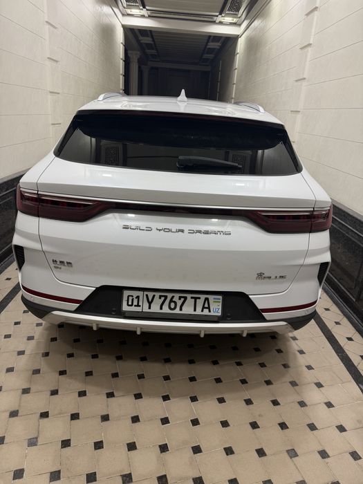Byd song plus flagship