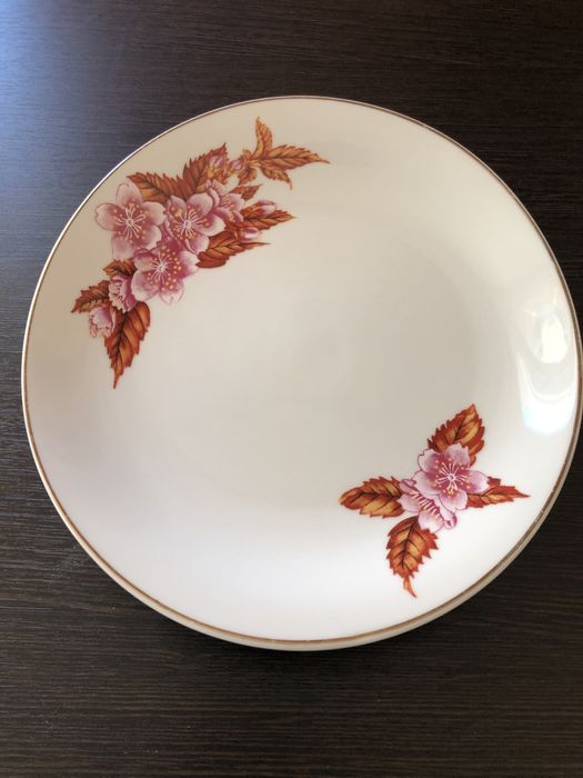 Продам тарелки