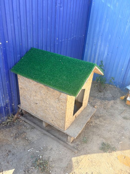 Продам домик для собак