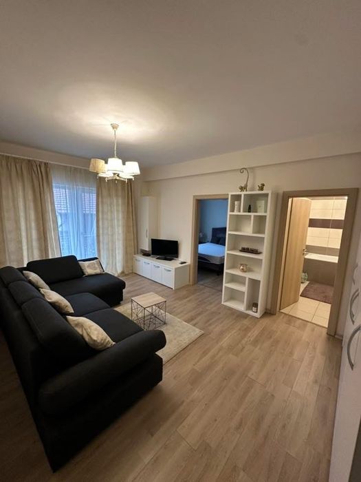 Inchiriez apartament 2 camere, bloc nou cu loc de parcare zona Lipovei