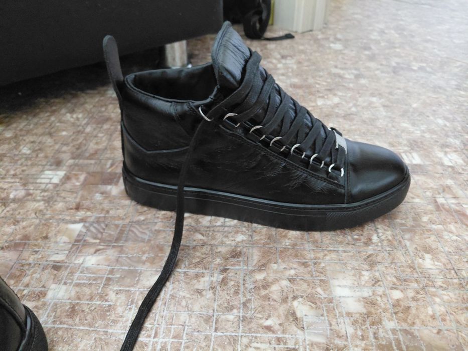 Balenciaga arena size 39