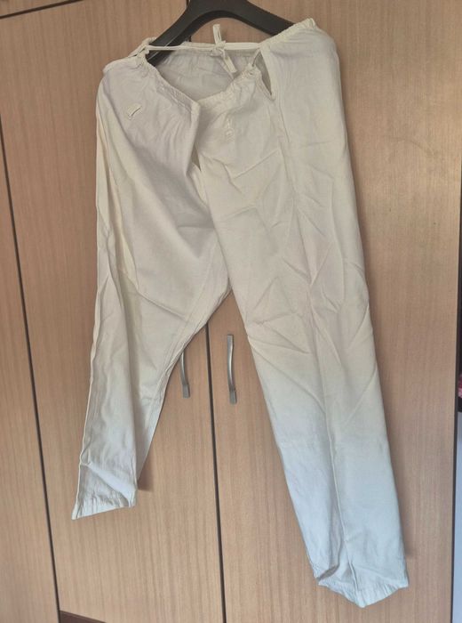 Кимоно за бойни изкуства, за височина 160-180см.