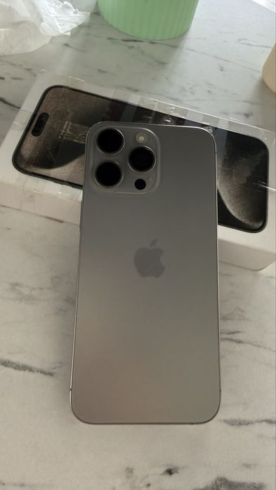 Iphone 16 pro max la schimb pe 17 pro max