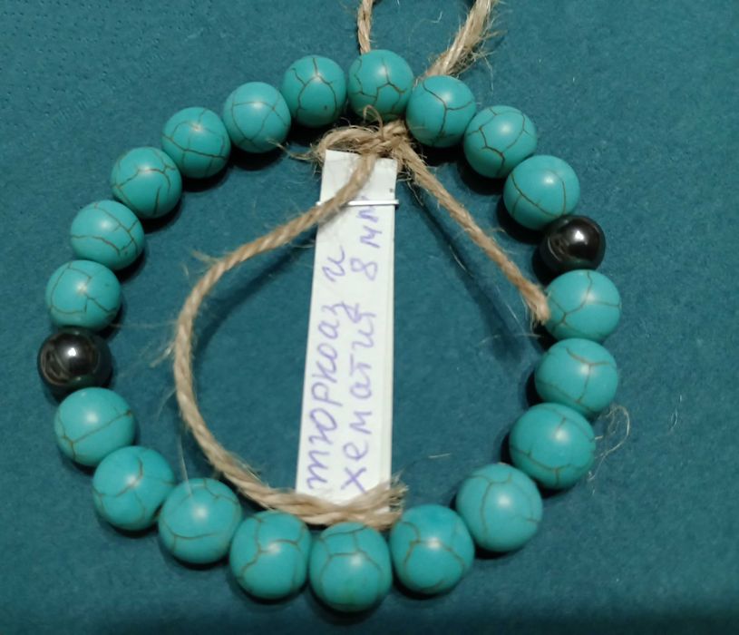 Гривни Handmade с естествени камъни