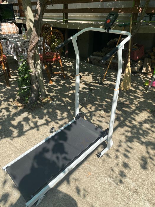 Мини бягаща пътека