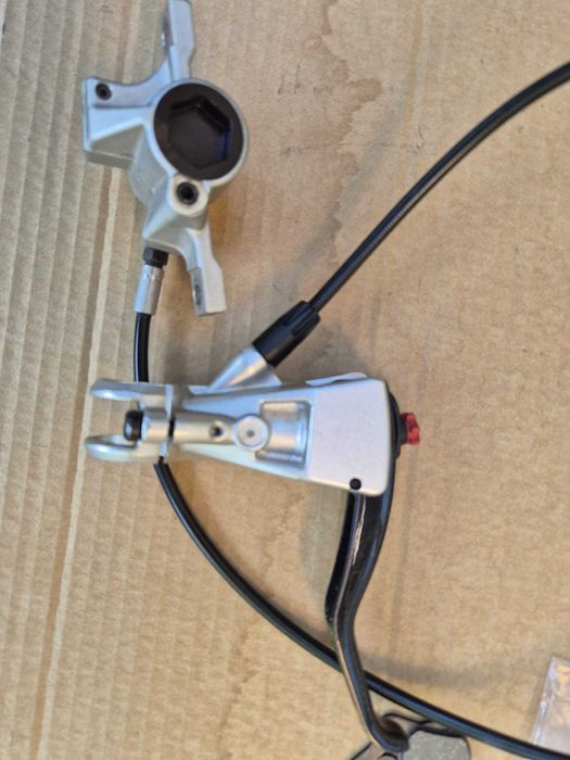 Set frane hidraulice Magura Louise, manete carbon, placute noi