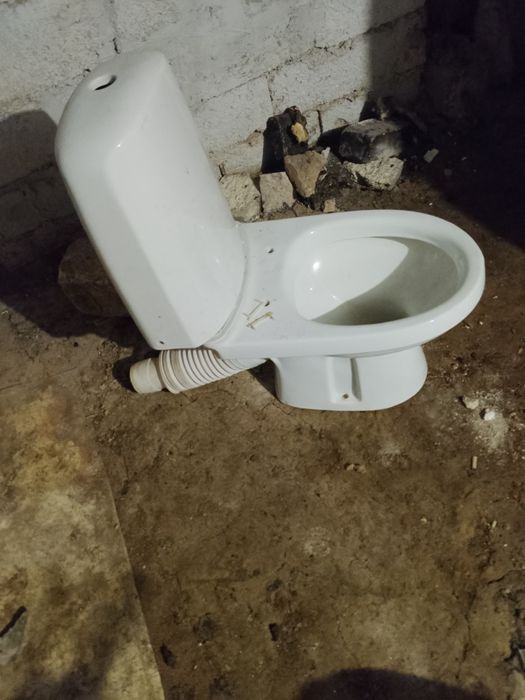 Продам унитаз ...