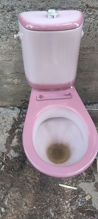 Продам унитаз и раковину..