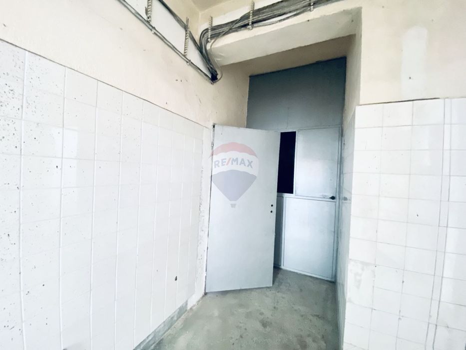 Продава се Промишлена сграда в Балчик - 904 кв.м за 277 €/кв.м - Снимка #10