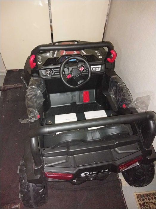 Parking mashina sotiladi