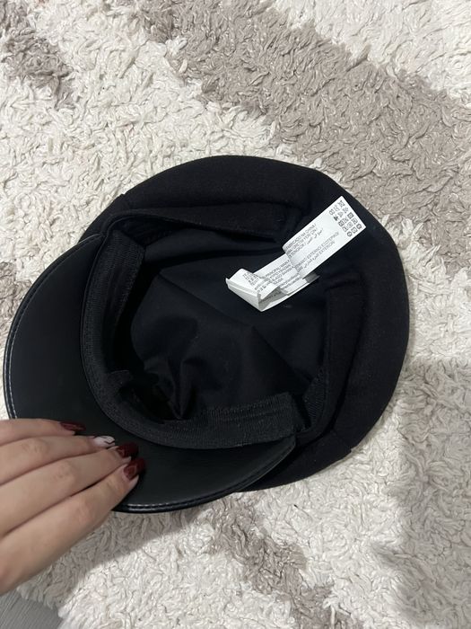 берет шапка.