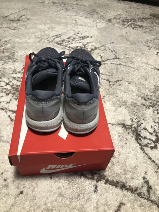 Pantofi sport Nike Zoom 38,5