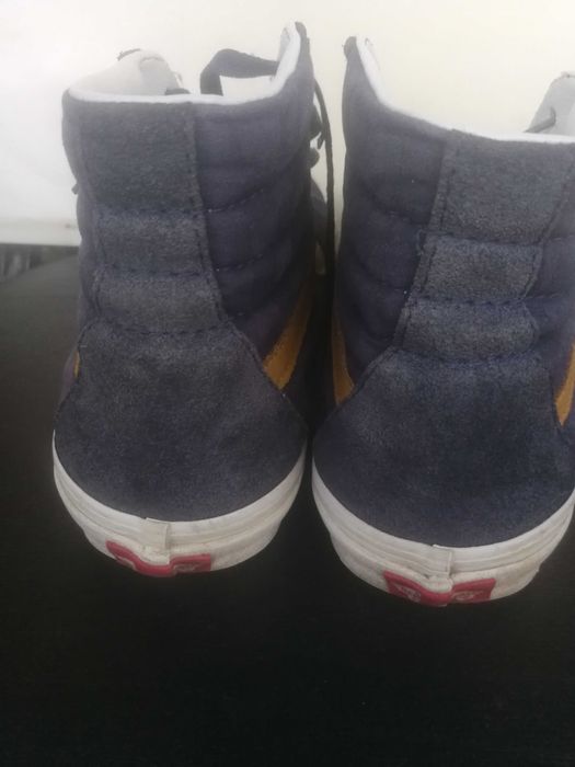 42 Кожени кецове Vans