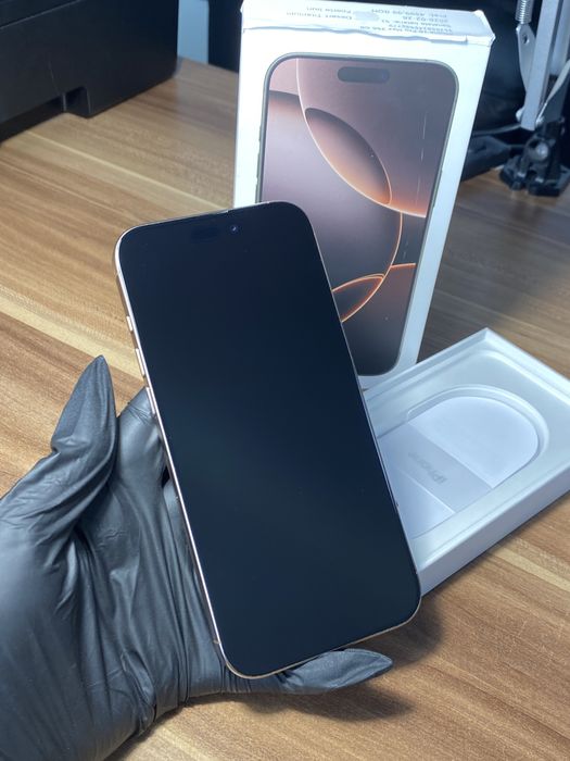 iPhone 16 Pro Max • 256 GB •Desert Titanium