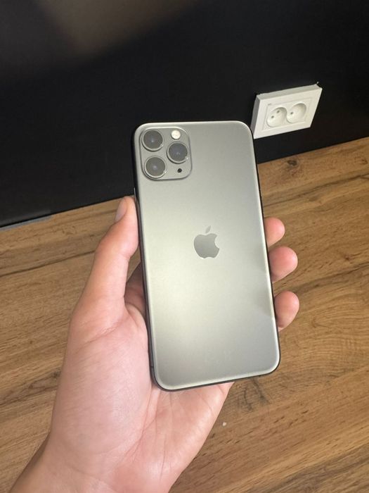 Iphone 11 pro 84% без ремонтов