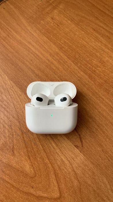 Продается наушники или обмен айфон