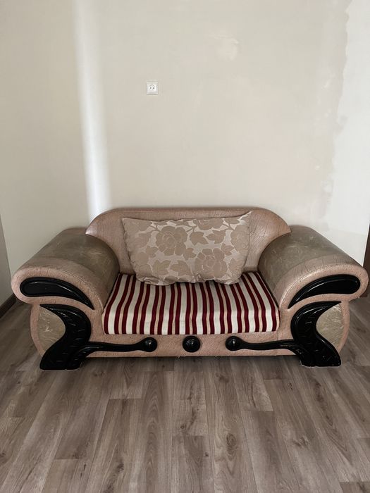 Продам комплект диванов